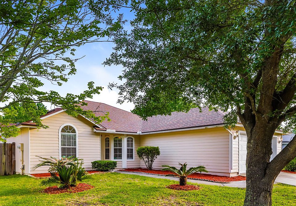 1st image of 4244 Hanging Moss Dr