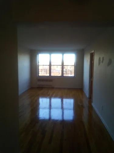 365 Bronx River Rd Photo 1
