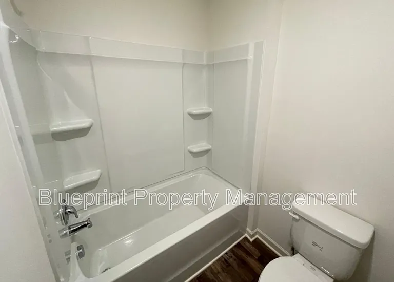 229 Chelsea Park Cir — Photo 6