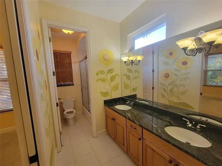 10209 Thurston Groves Blvd — Photo 37
