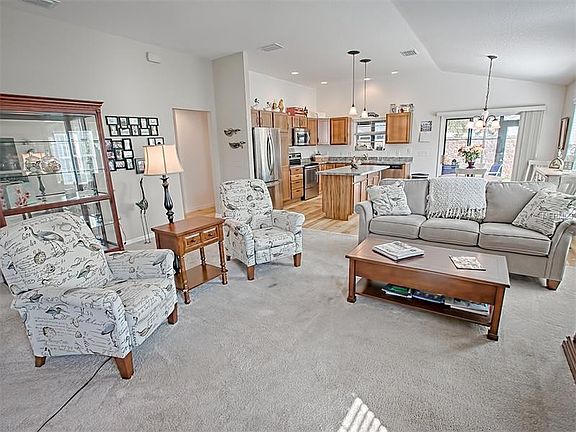 5th image of 557 Deauville Ct