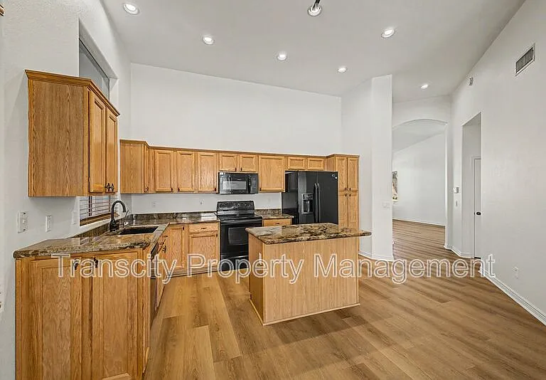 1369 W Enfield Way — Photo 6