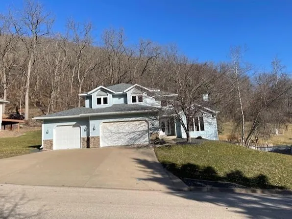 92 Forest Oak Ct, Winona, MN 55987