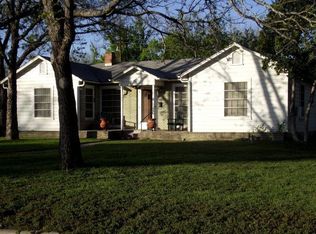 348 Cottage St, Kerrville, TX 78028