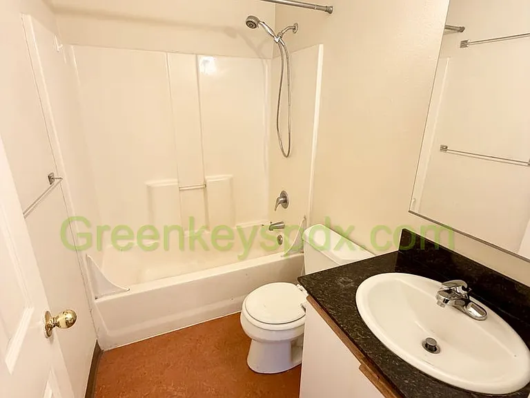 7137 SE Steele St — Photo 11