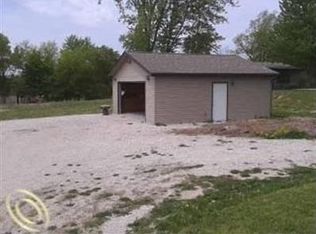 4942 Estes Dr, Orion, MI 48359