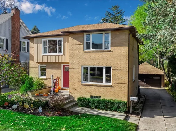 69 Berryman Dr, Amherst, NY 14226