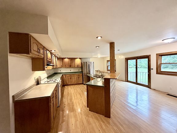 20th image of 500 Coventry Rd