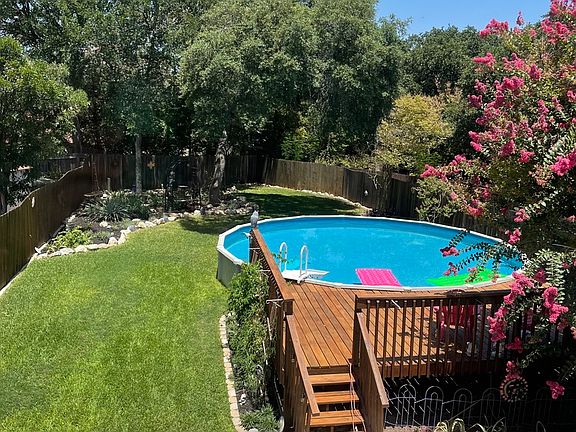 3rd image of 10410 STONEFIELD PL
