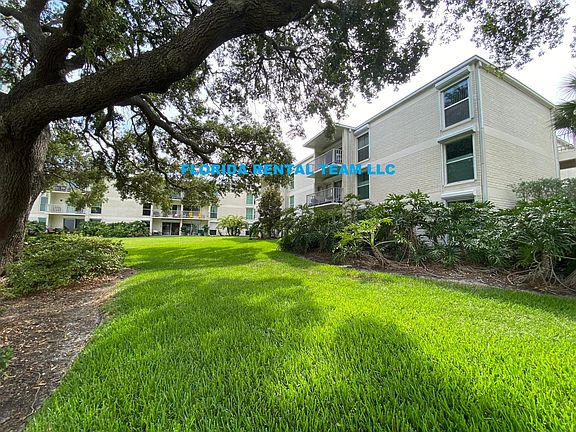 3rd image of 3325 Bayshore Blvd Unit C33