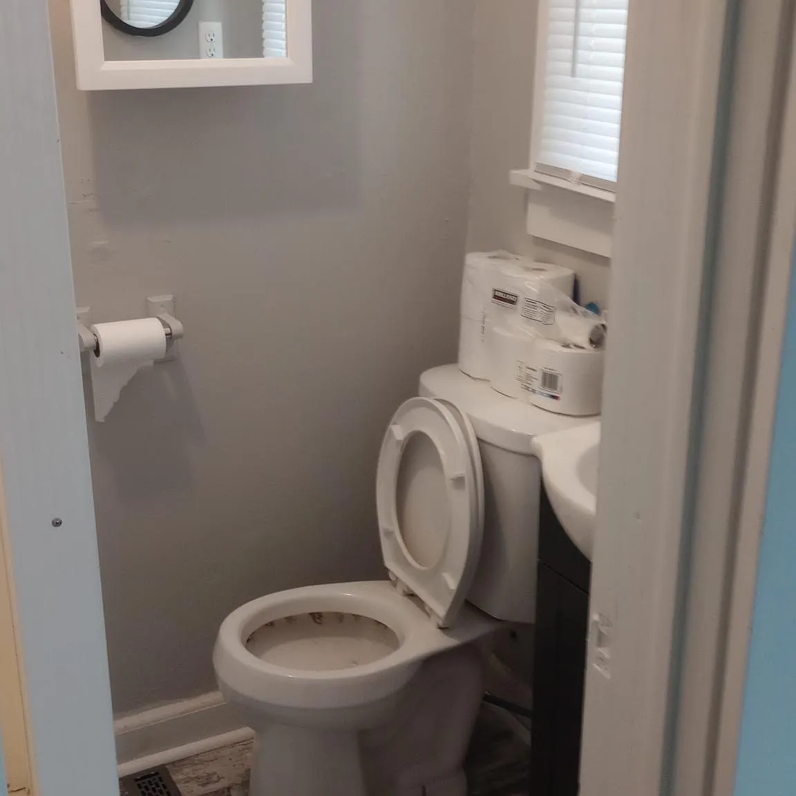 1 bed, 400 sqft, $675 — Photo 2