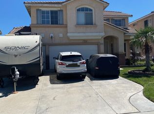 14543 Boots Ln, Fontana, CA 92336