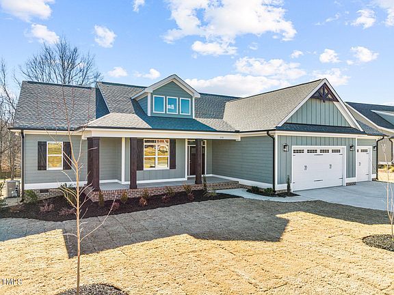 2nd image of 559 Allesandra Dr