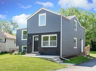 155 W Park Dr, Lombard, IL 60148