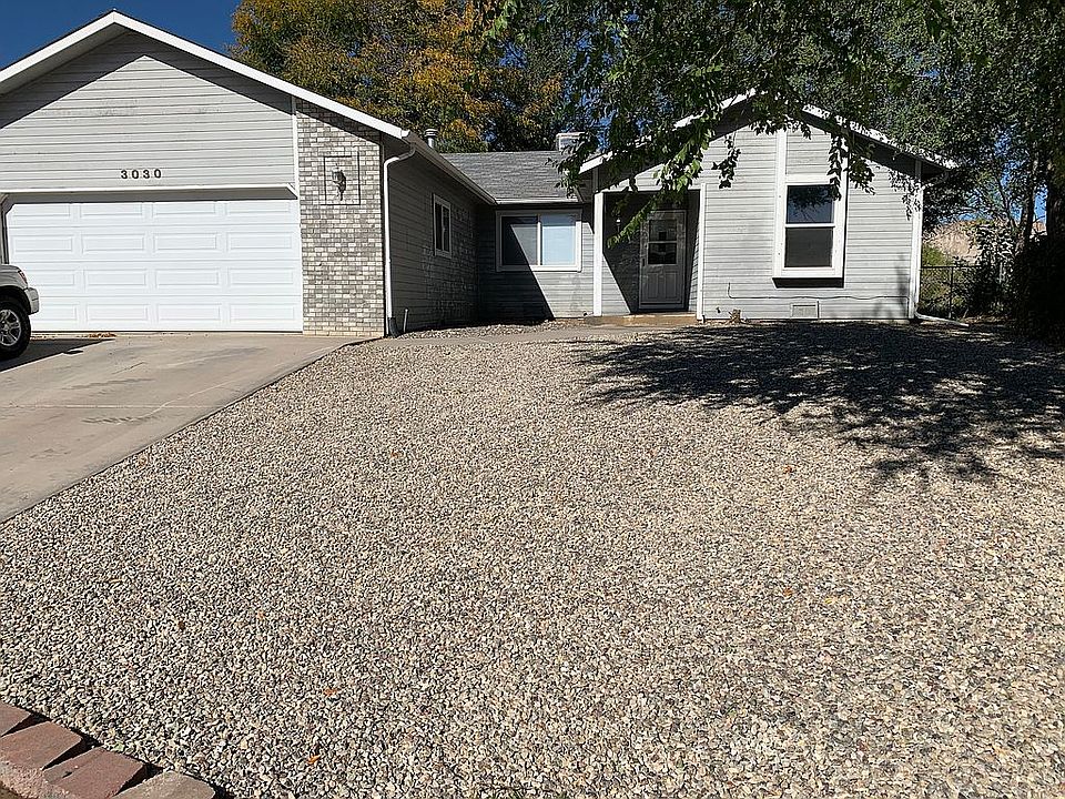 1st image of 3030 N Moorland Cir