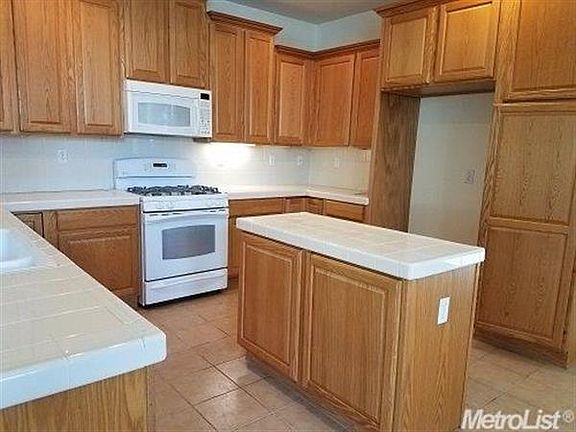 4th image of 2272 Ryedale Ln
