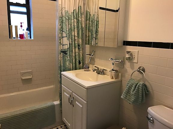 5th image of 711 Ocean Ave APT 3d