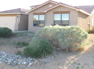525 4th St NE, Rio Rancho, NM 87124