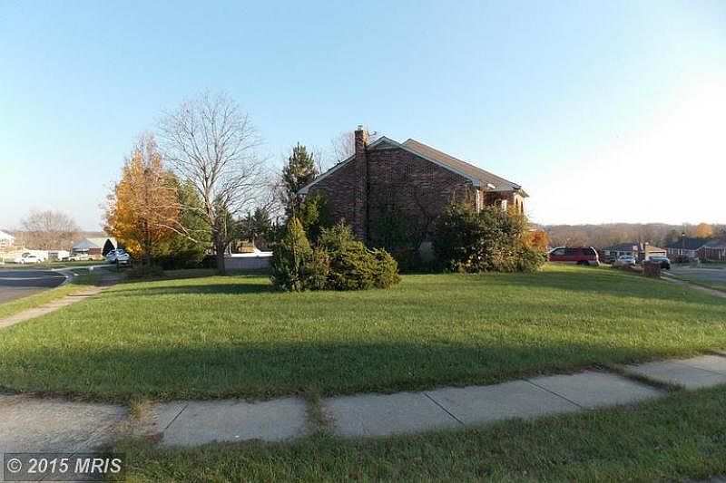 2nd image of 1433 Lancelot Dr