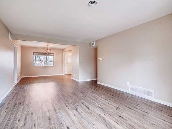 5th image of 1054 N Revere St
