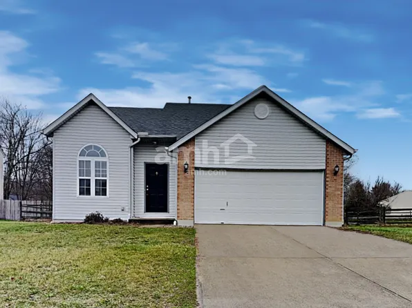 15 Flamingo Ct, Amelia, OH 45102