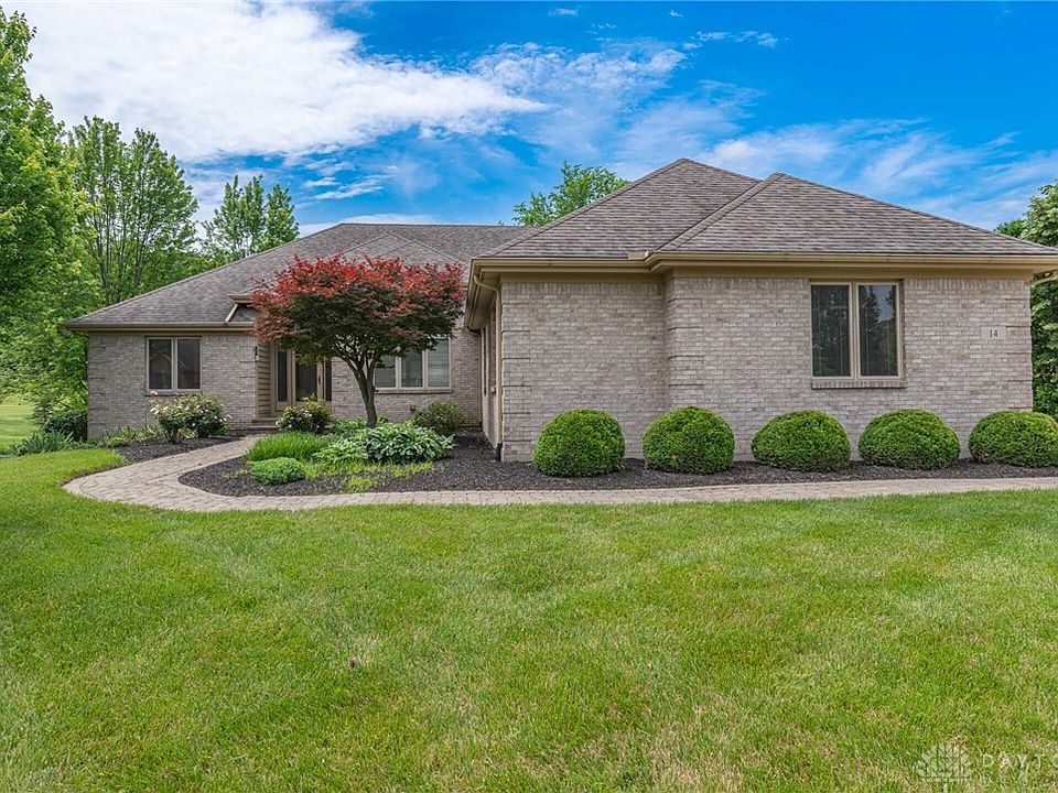 1st image of 14 Fairwood Dr