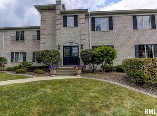 3120 Huntington Woods Dr, Springfield, IL 62704