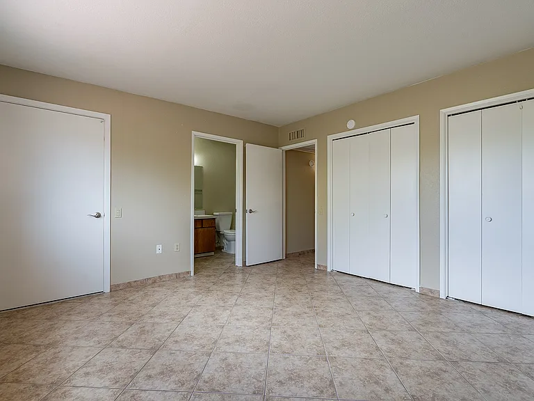 1430 W Camino Lucientes — Photo 16