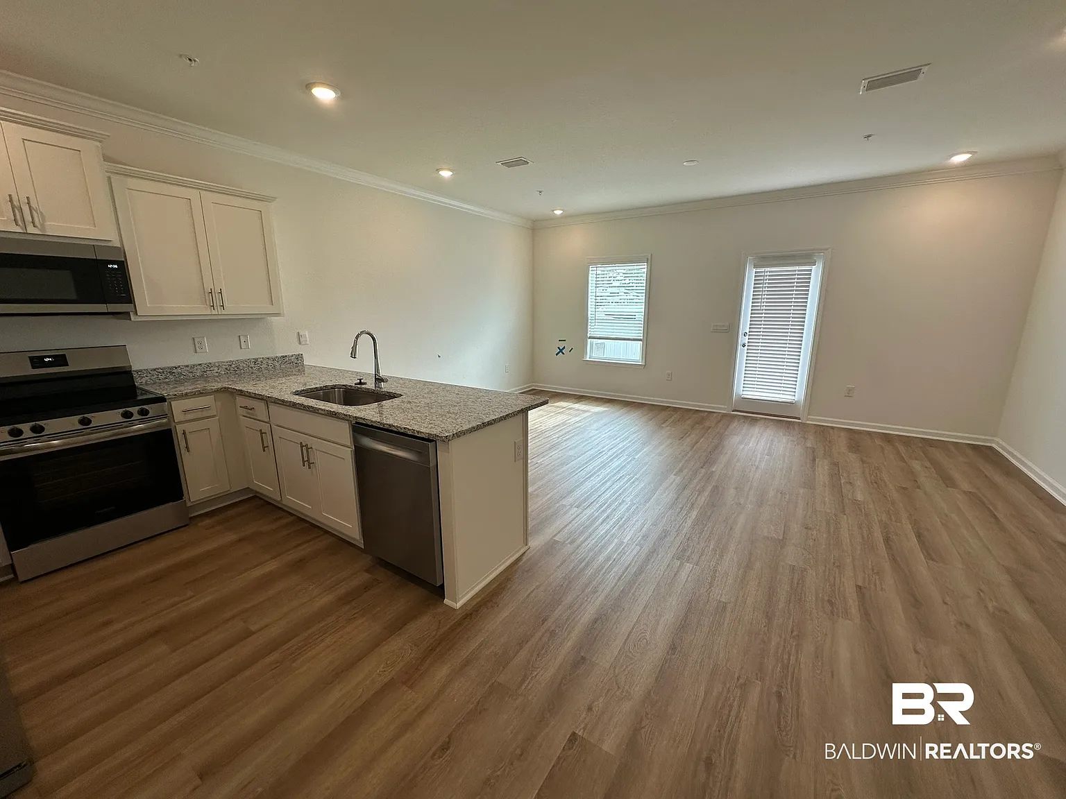 3 bed, 2.5 bath, 1437 sqft, $2,250 — Photo 2
