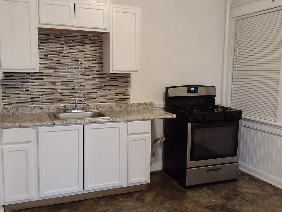 1st image of 7102 Carnegie Ave APT 4