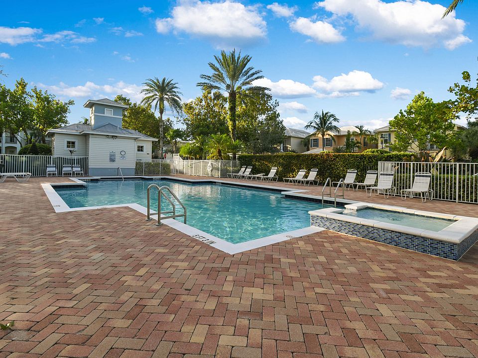 1st image of 234 W Thatch Palm Circle