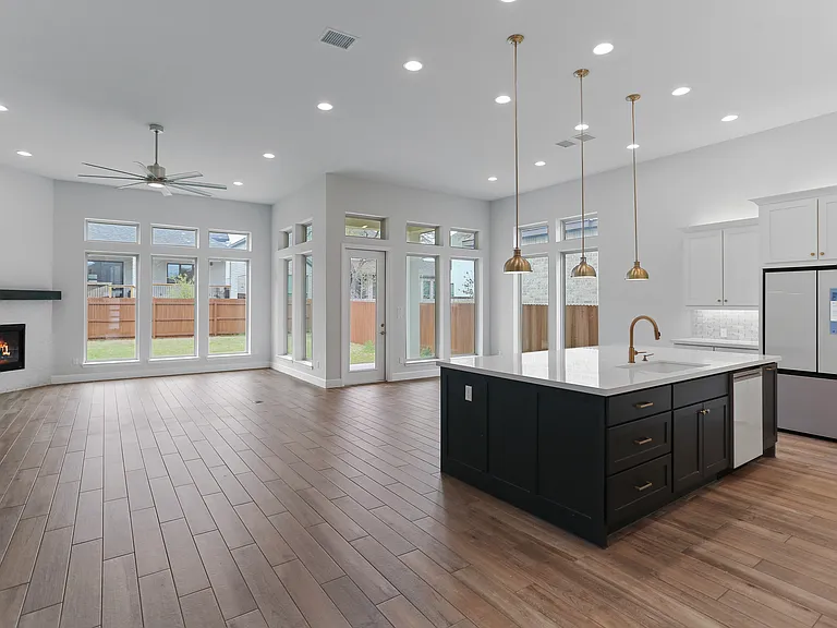 10016 Rebecca Pl — Photo 2