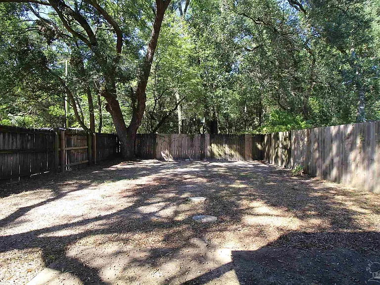 7225 Dogwood Terrace Dr — Photo 30