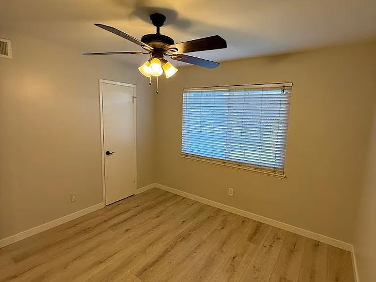 15148 Oro Grande St — Photo 42