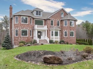 52 Molly Towne Rd, North Andover, MA 01845