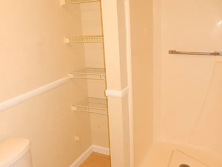 932 S Lipona Rd — Photo 14