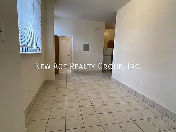 5th image of 400 N 38th St Floor 1