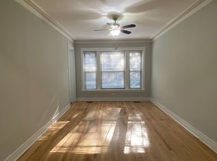 6740 N Lakewood Ave APT 1, Chicago, IL 60626