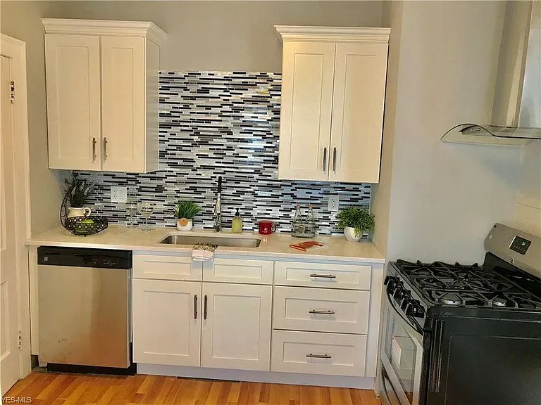 2096 Wascana Ave #DOWN — Photo 7