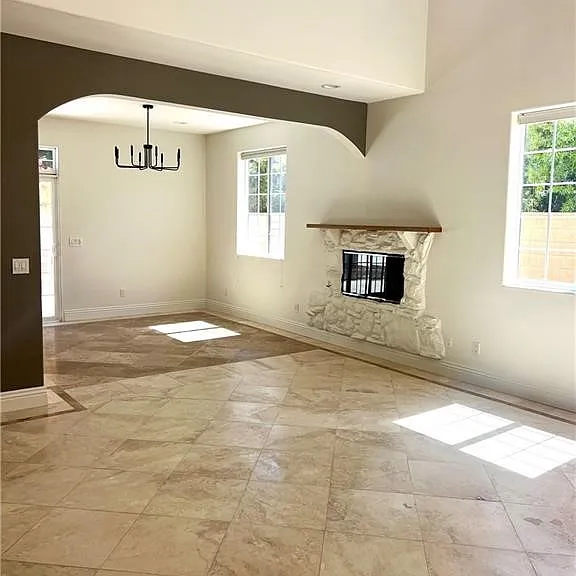 25292 De Salle St — Photo 5