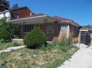 13126 Syracuse St, Hamtramck, MI 48212