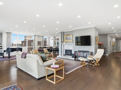 79 Florence St APT 600S, Chestnut Hill, MA, 02467