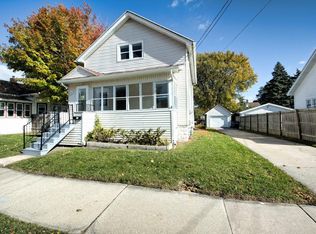 1334 Walnut St, Oshkosh, WI 54901