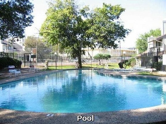 3rd image of 1742 Timberwood Dr