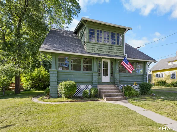 4 Hubbard Place, Wethersfield, CT 06109