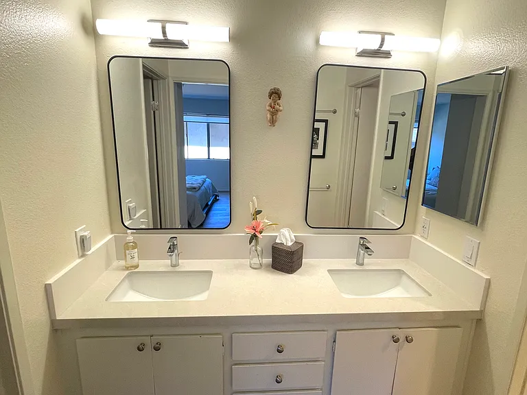 4055 Eagle St #101 — Photo 9