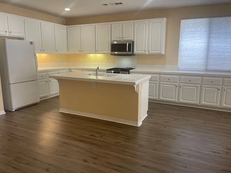 2415 Arboretum Ave — Photo 8