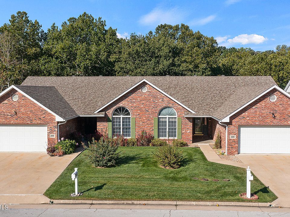 1st image of 806 Strasburg Ct