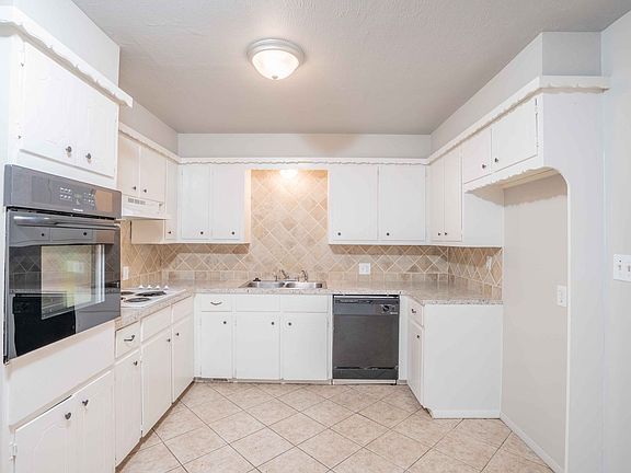 5th image of 10922 E 23rd St #10924