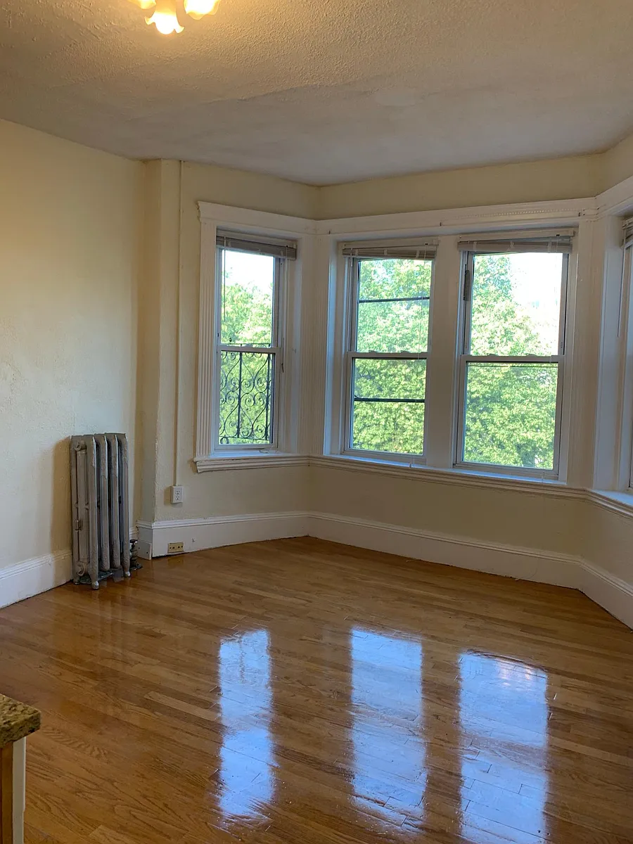 Building Photo - 170 Hemenway St #24